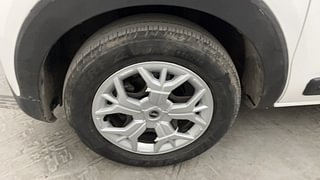 Used 2021 Renault Triber RXZ Dual Tone Petrol Manual tyres LEFT FRONT TYRE RIM VIEW
