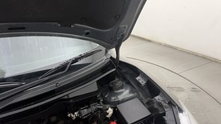 Used 2021 Maruti Suzuki Swift ZXI Petrol Manual engine ENGINE LEFT SIDE HINGE & APRON VIEW