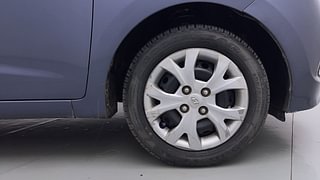 Used 2015 Hyundai Grand i10 [2013-2017] Magna 1.2 Kappa VTVT Petrol Manual tyres RIGHT FRONT TYRE RIM VIEW