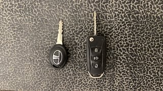 Used 2018 Tata Tiago [2016-2020] Revotron XZ Petrol Manual extra CAR KEY VIEW