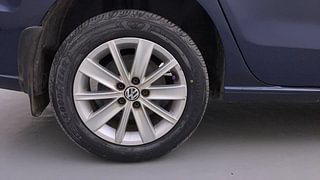Used 2016 volkswagen Vento 1.2L Highline Petrol AT Petrol Automatic tyres RIGHT REAR TYRE RIM VIEW