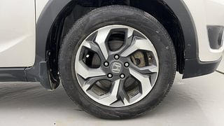 Used 2016 Honda BR-V [2016-2020] V CVT Petrol Petrol Automatic tyres RIGHT FRONT TYRE RIM VIEW