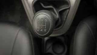 Used 2011 Hyundai i10 Sportz 1.2 Kappa2 Petrol Manual interior GEAR  KNOB VIEW