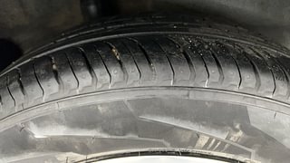 Used 2016 Honda BR-V [2016-2020] V CVT Petrol Petrol Automatic tyres RIGHT REAR TYRE TREAD VIEW