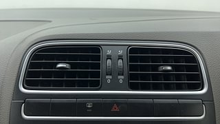 Used 2013 volkswagen Vento 1.6L Highline Diesel Diesel Manual top_features Air quality control/filter