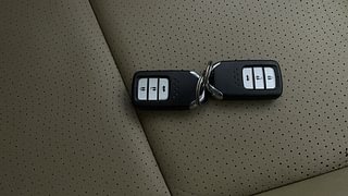 Used 2017 Honda City [2017-2020] ZX CVT Petrol Automatic extra CAR KEY VIEW