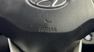 Used 2019 Hyundai Venue [2019-2022] SX Plus 1.0 Turbo DCT Petrol Automatic top_features Airbags