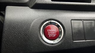 Used 2016 Honda BR-V [2016-2020] V CVT Petrol Petrol Automatic top_features Keyless start