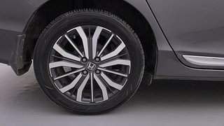 Used 2017 Honda City [2017-2020] ZX CVT Petrol Automatic tyres RIGHT REAR TYRE RIM VIEW
