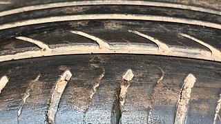 Used 2021 Ford EcoSport [2017-2021] Titanium 1.5L TDCi Diesel Manual tyres RIGHT REAR TYRE TREAD VIEW
