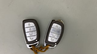 Used 2019 Hyundai Venue [2019-2022] SX Plus 1.0 Turbo DCT Petrol Automatic extra CAR KEY VIEW