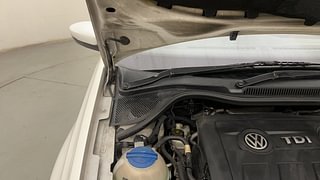 Used 2018 Volkswagen Ameo [2016-2020] Comfortline 1.5L (D) Diesel Manual engine ENGINE RIGHT SIDE HINGE & APRON VIEW