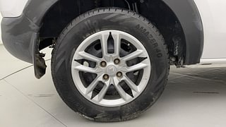 Used 2021 Renault Triber RXL Petrol Manual tyres RIGHT REAR TYRE RIM VIEW