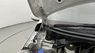 Used 2016 Honda BR-V [2016-2020] V CVT Petrol Petrol Automatic engine ENGINE RIGHT SIDE HINGE & APRON VIEW