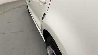 Used 2018 Volkswagen Ameo [2016-2020] Comfortline 1.5L (D) Diesel Manual dents MINOR SCRATCH