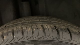 Used 2018 Volkswagen Ameo [2016-2020] Comfortline 1.5L (D) Diesel Manual tyres RIGHT REAR TYRE TREAD VIEW