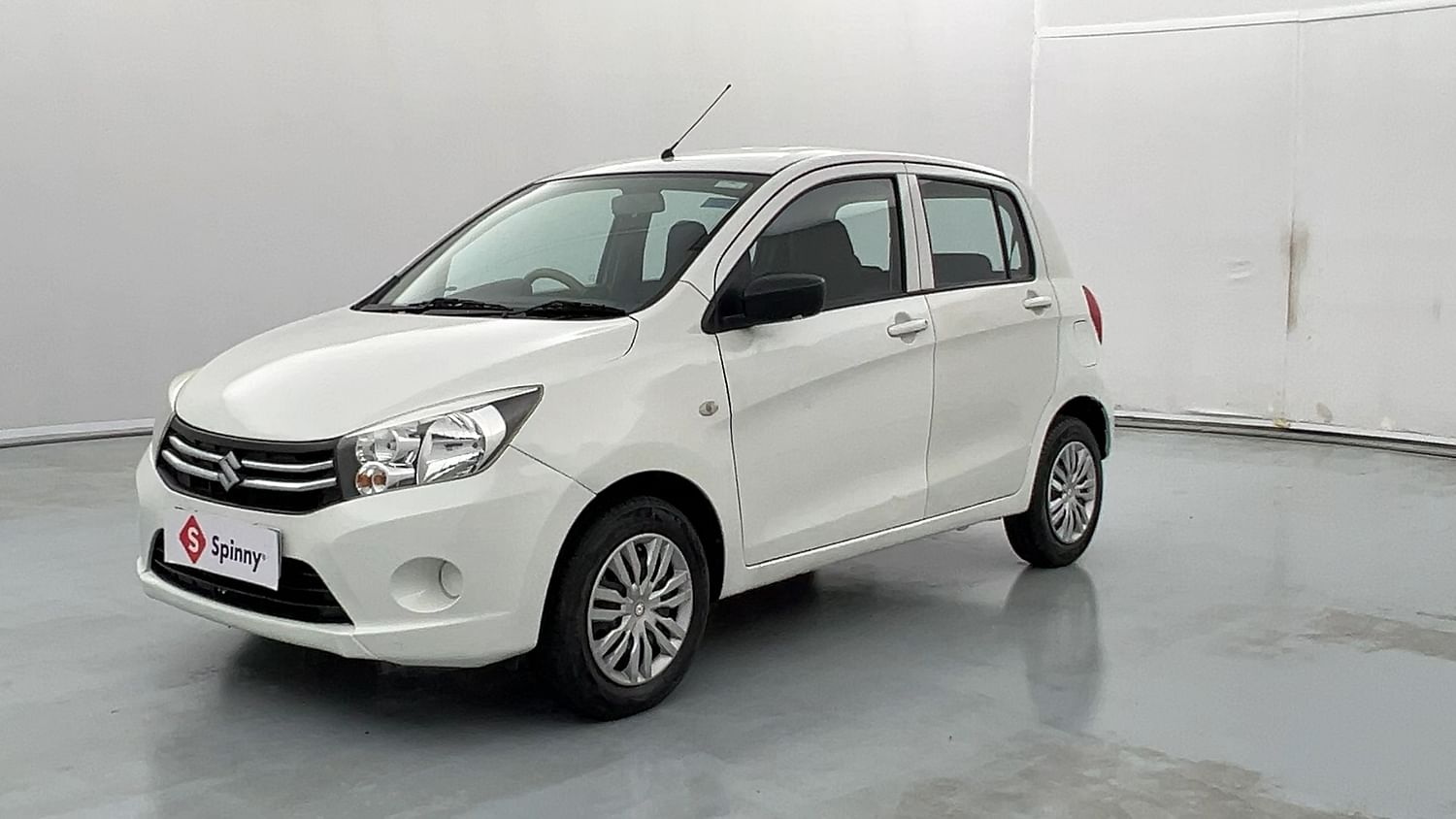 LEFT FRONT CORNER VIEW