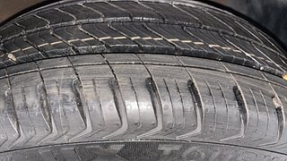 Used 2015 Hyundai Elite i20 [2014-2018] Asta 1.2 Petrol Manual tyres RIGHT FRONT TYRE TREAD VIEW