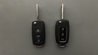 Used 2013 volkswagen Vento 1.6L Highline Diesel Diesel Manual extra CAR KEY VIEW
