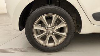 Used 2014 Hyundai Grand i10 Asta 1.2 Kappa VTVT (O) Petrol Manual tyres RIGHT REAR TYRE RIM VIEW