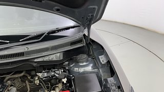Used 2021 Maruti Suzuki Swift [2017-2021] VXi Petrol Manual engine ENGINE LEFT SIDE HINGE & APRON VIEW