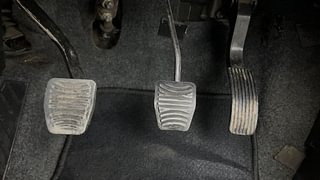 Used 2021 Mahindra XUV500 [2018-2021] W7 Diesel Manual interior PEDALS VIEW