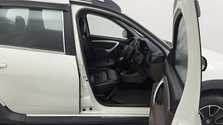 Used 2019 Renault Duster [2015-2019] 85 PS RXS MT Diesel Manual interior RIGHT SIDE FRONT DOOR CABIN VIEW