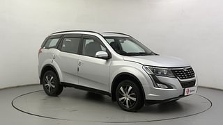 Used 2021 Mahindra XUV500 [2018-2021] W7 Diesel Manual exterior RIGHT FRONT CORNER VIEW