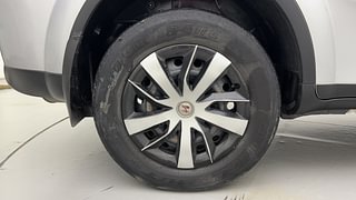 Used 2021 Mahindra XUV500 [2018-2021] W7 Diesel Manual tyres RIGHT REAR TYRE RIM VIEW