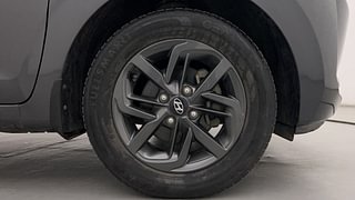 Used 2020 Hyundai Grand i10 Nios Sportz 1.2 Kappa VTVT Petrol Manual tyres RIGHT FRONT TYRE RIM VIEW