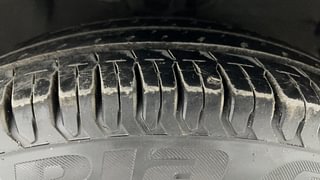 Used 2012 Hyundai i10 [2010-2016] Era Petrol Petrol Manual tyres RIGHT FRONT TYRE TREAD VIEW