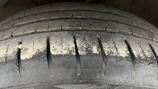 Used 2019 Maruti Suzuki Baleno [2015-2019] Zeta Petrol Petrol Manual tyres LEFT FRONT TYRE TREAD VIEW