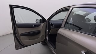Used 2014 Hyundai i20 [2012-2014] Asta 1.4 CRDI Diesel Manual interior LEFT FRONT DOOR OPEN VIEW