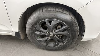 Used 2019 honda Amaze 1.5 VX CVT i-DTEC Diesel Automatic tyres RIGHT FRONT TYRE RIM VIEW