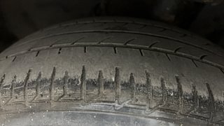 Used 2021 Tata Altroz XZ 1.2 Petrol Manual tyres LEFT FRONT TYRE TREAD VIEW