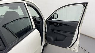 Used 2019 Mahindra KUV100 NXT [2017-2020] K4+ D 6 STR Diesel Manual interior RIGHT FRONT DOOR OPEN VIEW