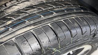 Used 2022 Maruti Suzuki Baleno Alpha Petrol Petrol Manual tyres RIGHT REAR TYRE TREAD VIEW