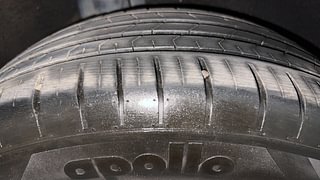 Used 2016 Maruti Suzuki Baleno [2015-2019] Alpha Petrol Petrol Manual tyres RIGHT REAR TYRE TREAD VIEW