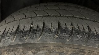 Used 2021 Tata Altroz XZ 1.2 Petrol Manual tyres RIGHT REAR TYRE TREAD VIEW