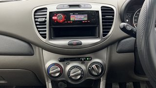 Used 2012 Hyundai i10 [2010-2016] Era Petrol Petrol Manual interior MUSIC SYSTEM & AC CONTROL VIEW