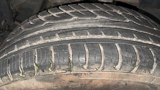 Used 2019 Renault Duster [2015-2019] 85 PS RXS MT Diesel Manual tyres LEFT REAR TYRE TREAD VIEW