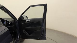 Used 2020 Hyundai Venue [2019-2022] SX Plus 1.0 Turbo DCT Petrol Automatic interior RIGHT FRONT DOOR OPEN VIEW