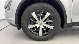Used 2021 Mahindra XUV500 [2018-2021] W7 Diesel Manual tyres LEFT FRONT TYRE RIM VIEW
