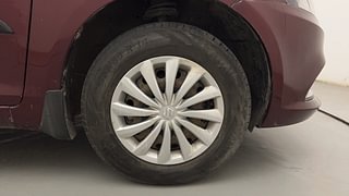 Used 2015 Maruti Suzuki Swift Dzire VXI Petrol Manual tyres RIGHT FRONT TYRE RIM VIEW