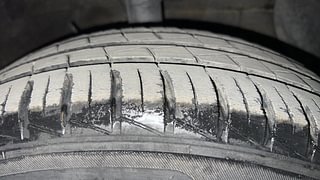 Used 2020 Hyundai Grand i10 Nios Sportz 1.2 Kappa VTVT Petrol Manual tyres RIGHT FRONT TYRE TREAD VIEW