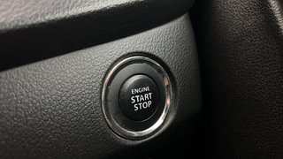 Used 2019 Maruti Suzuki Baleno [2015-2019] Zeta Petrol Petrol Manual top_features Keyless start