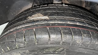 Used 2019 Renault Duster [2015-2019] 85 PS RXS MT Diesel Manual tyres RIGHT REAR TYRE TREAD VIEW