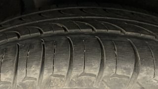 Used 2016 Maruti Suzuki Baleno [2015-2019] Alpha Petrol Petrol Manual tyres RIGHT REAR TYRE TREAD VIEW