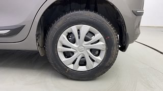 Used 2021 Maruti Suzuki Swift [2017-2021] VXi Petrol Manual tyres LEFT REAR TYRE RIM VIEW