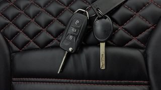 Used 2023 Tata Tiago Revotron XZ Plus Petrol Manual extra CAR KEY VIEW